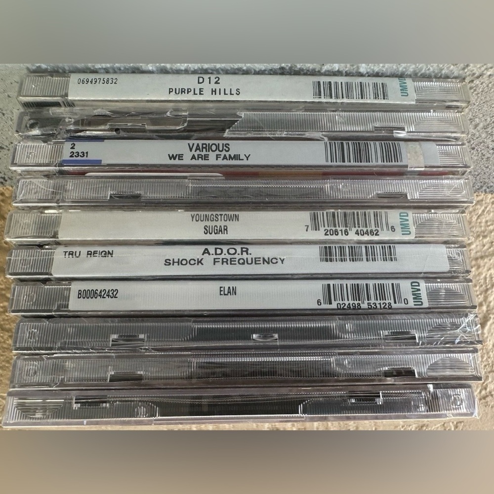 10 CD Mixed Genres - New Sealed
Old Stock - Lot 3